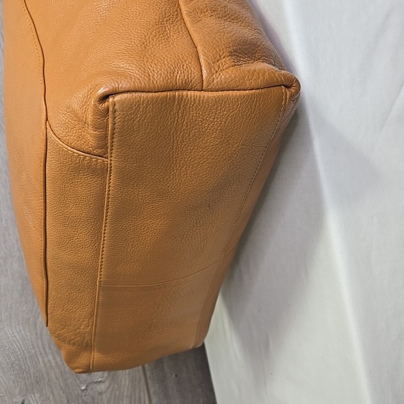 Large Tano Tan Leather Tote Bag - Picture 7 of 13